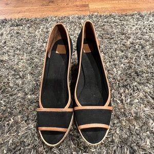 Tory Burch Open Toe Wedge EUC